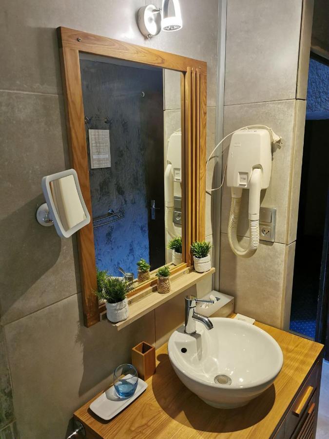 Il Etait 1 Fois Hotell Piolenc Eksteriør bilde